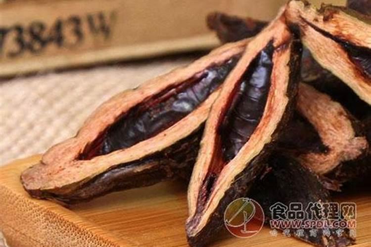 高温,湿度大的槟榔芋田得霜霉病,芋役病,用什么药混配比较理想？