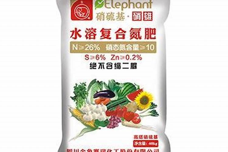 若庄稼出现成片歪斜、匍倒的倒伏现象,据此,最有可能需要施用的肥料是...