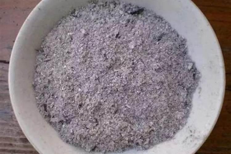 草木灰养花的正确使用方法