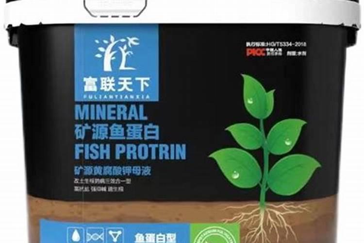 矿源黄腐酸钾和尿素能一起冲施么,用量是多少？