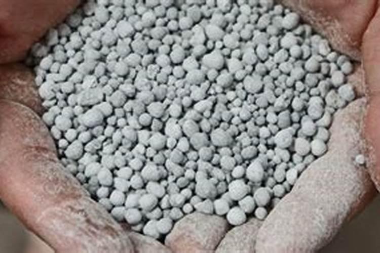 尿素和钙镁磷肥可以混合使用吗？