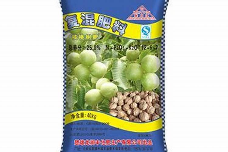 黄瓜秧冲施氨基酸钙好还是糖醇钙好？