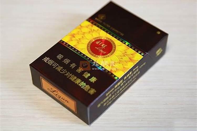 冬天发财树要浇水吗