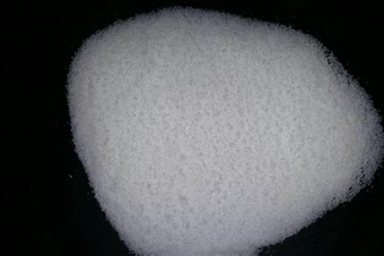 白掌秋季末可以施肥吗？