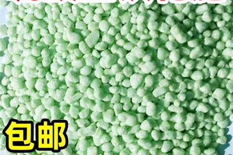 买的小盆栽,小颗粒肥料怎样施肥,