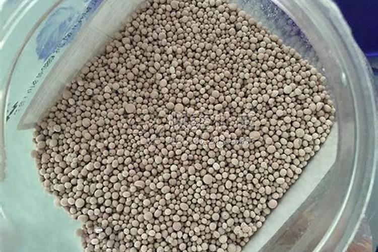 复合肥变成粉粉了还可以用吗