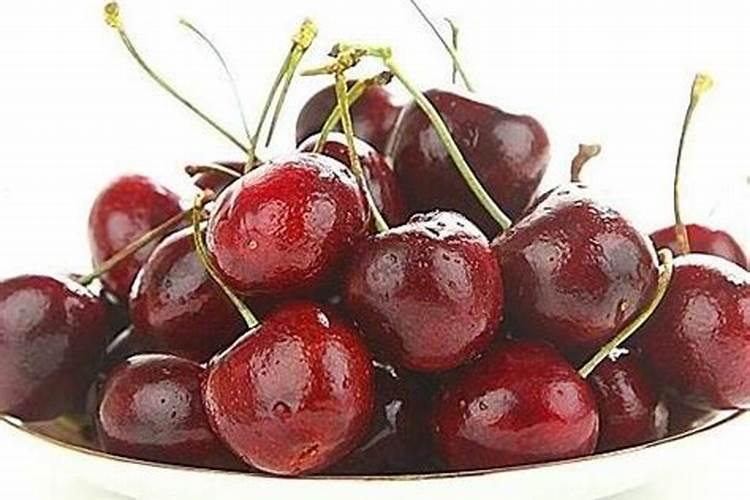 南方樱桃花期能不能喷磷酸二氢钾、糖醇钙和流体硼？