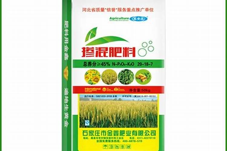 种菜用尿素还是复合肥