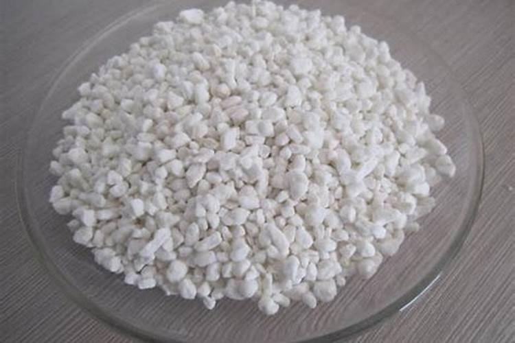 硼肥是不是药店里卖的硼砂含量高？