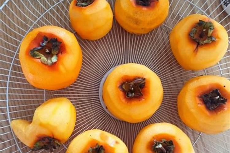 为什么自己晒的柿饼发黑怎么将柿子做成柿饼