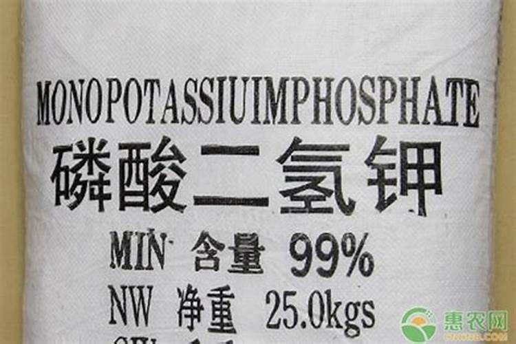 磷酸二氢钾用多了会对葡萄有影响吗？是根施还昰喷施,可以和农药混合使用...